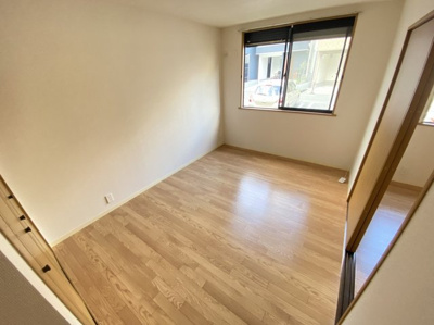 【洋室】 | ファミーユ辰巳C棟