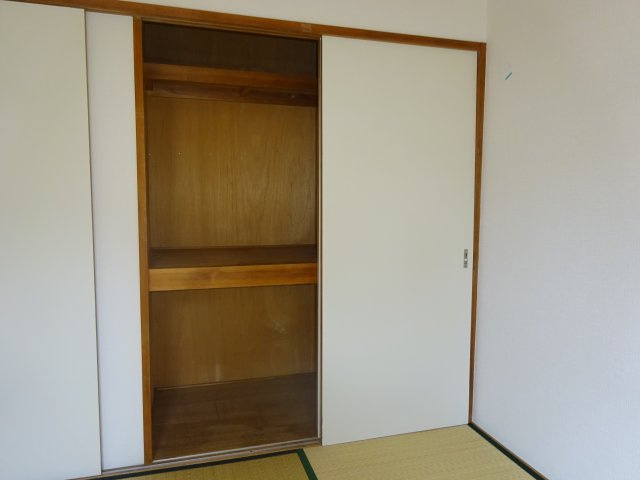 パームスプリングスの収納|写真は別部屋、参考写真になります