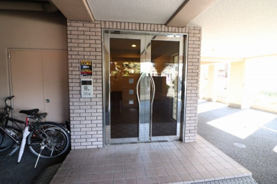 【エントランス】 | COURT HOUSE