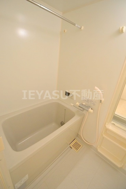 バロンズコートの浴室