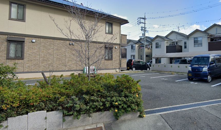 リバーウエストの駐車場