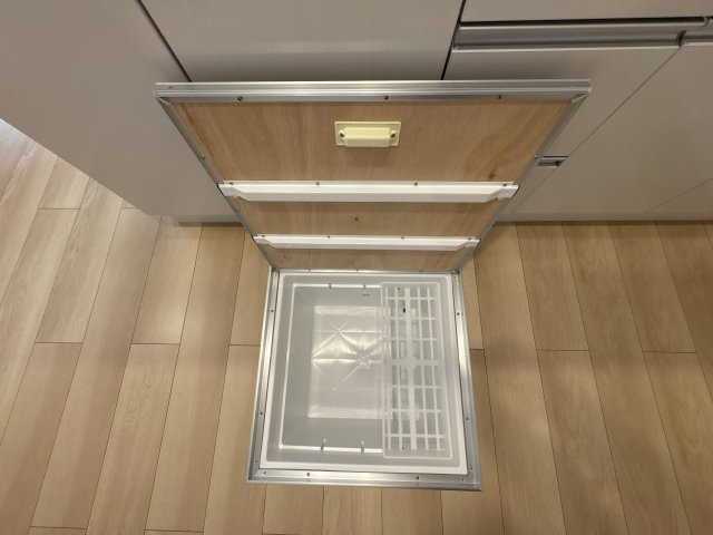 【内装】 | スウィート日高Ⅰ | サンルーム　※同物件、別のお部屋の写真です。