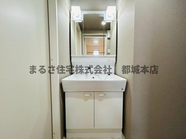 Spumoniの独立洗面台