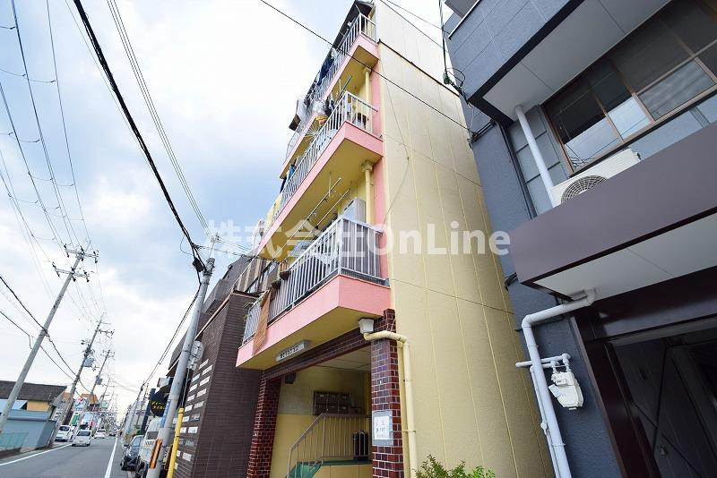 鎌田マンションの外観