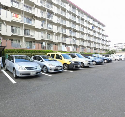 【駐車場】 | グリーンコーポ大倉山Ａ棟 | 平置駐車場です。