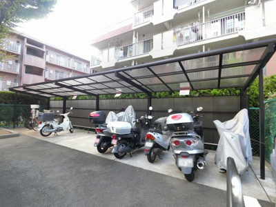 【その他共用部分】 | グリーンコーポ大倉山Ａ棟 | バイク置場です。