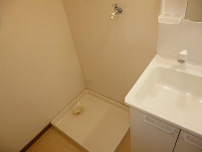 【その他】 | プロヴァンスＢ | 洗濯機置き場