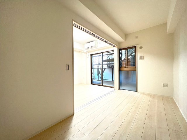 ATKレジデンスなんばの洋室