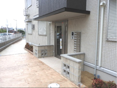 【エントランス】 | ビスターレ