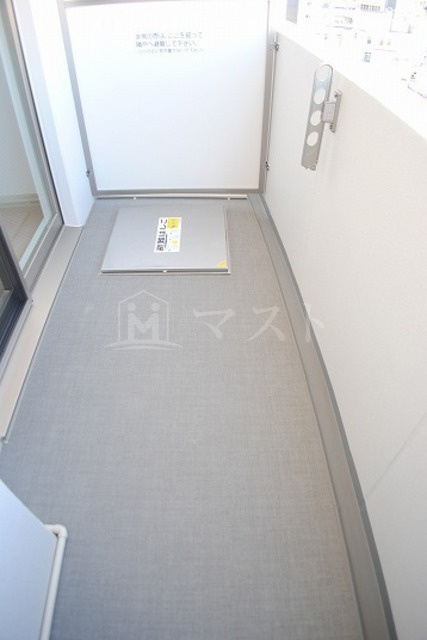 ラシュレエグゼ本町のバルコニー|他部屋参考写真