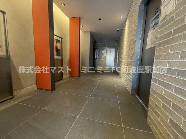 アーバネックス阿波座駅前のロビー