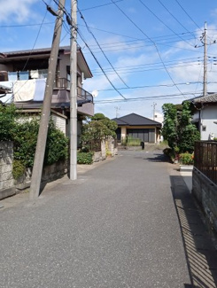 【前面道路含む現地写真】