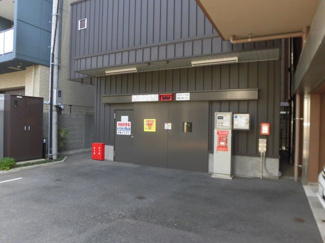 【その他共用部分】 | 敷地内にあるゴミ捨て場はいつもきちんと管理されており、清潔に保たれています