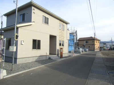 【前面道路含む現地写真】 | ブルーミングガーデン中巨摩郡昭和町河東中島 | 前面道路含む現地写真です