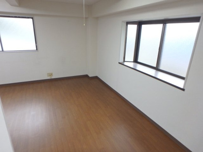 【居間・リビング】 | メゾン段上 | ゆったり過ごせる居間です