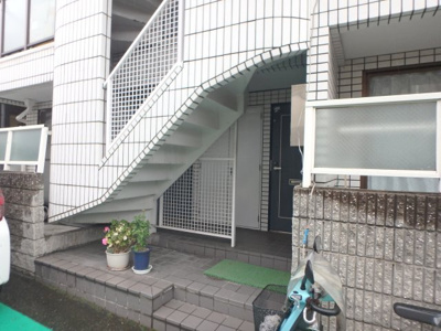 【その他】 | メゾン段上 | 出入口です