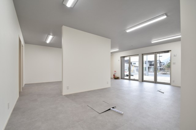 【内装】 | BITTER