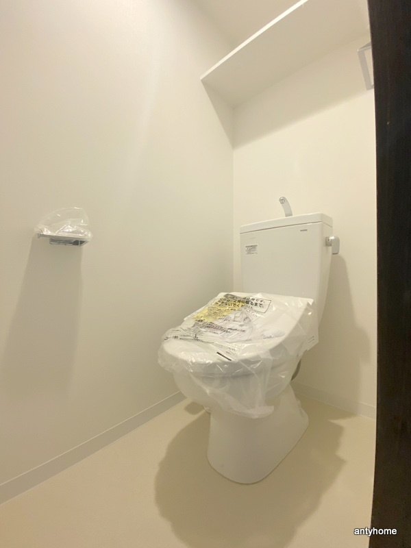 エステムコート吹田・朝日町　仲介手数料無料のトイレ