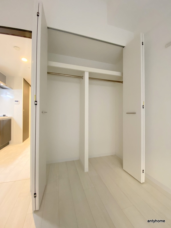 エステムコート吹田・朝日町　仲介手数料無料の収納