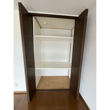 熊本市東区健軍４丁目の賃貸マンションの収納