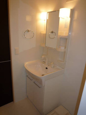 【洗面所】 | ウイスタリア戸塚 | 洗髪洗面化粧台