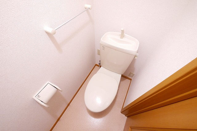 ベル・ソレイユ（奈良市）のトイレ|シンプルで使いやすいトイレです