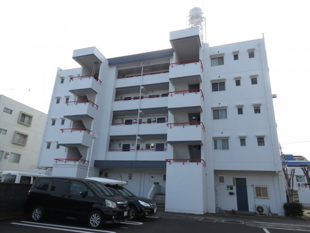 芦山ビルの外観
