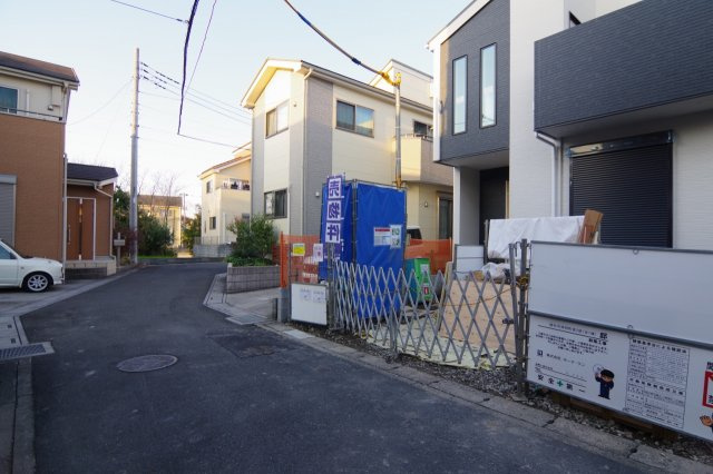 越谷市神明町2丁目　新築戸建ての外観