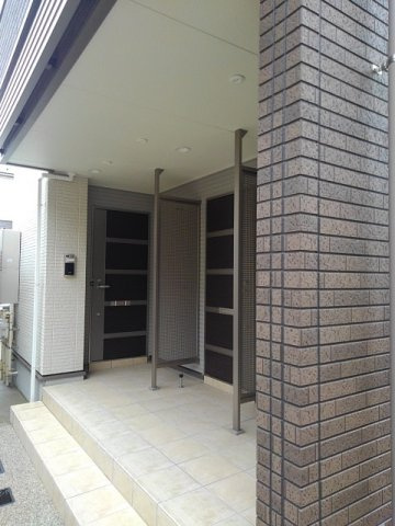 クレメント福池のエントランス|毎日通るエントランスはこのようになっています