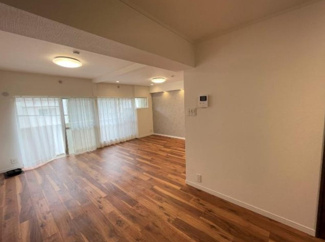 【居間・リビング】 | 府中マンション　３階　仲介手数料半額