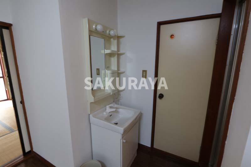 石川アパートの洗面所|2014年撮影。現況と異なることがございます。