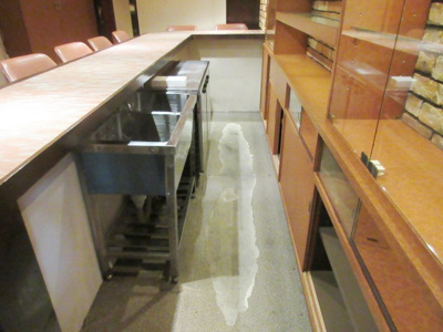 【内装】 | ロイヤルビル | カウンター内