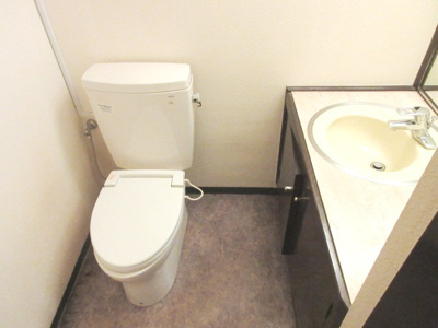 【トイレ】 | ロイヤルビル