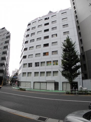 新宿ナショナルコートの外観