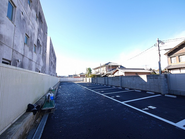 奈良T・Mモータープールの駐車場