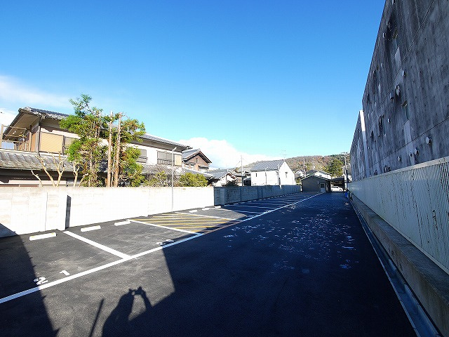 奈良T・Mモータープールの外観