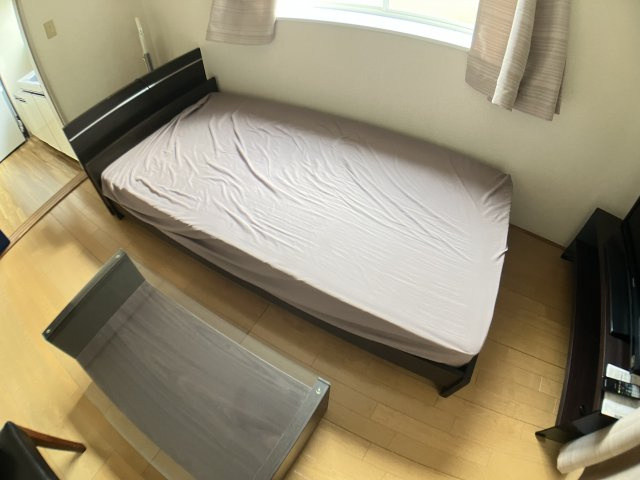 コンフォーム作草部のエントランス|ベットになります