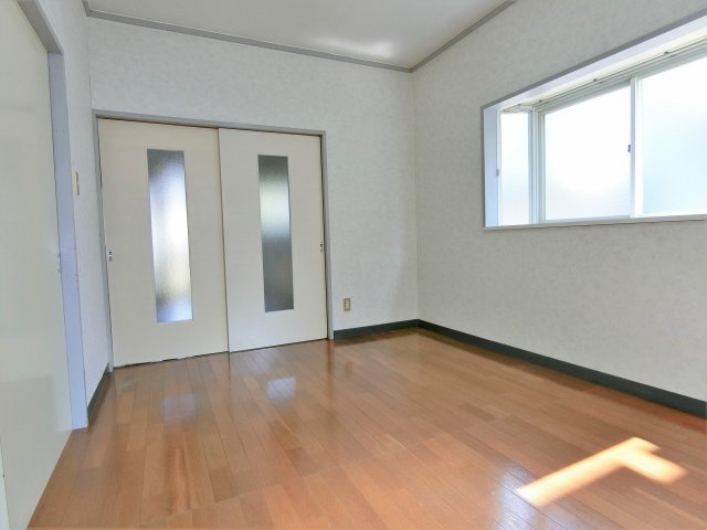 イーストオブヴィラの洋室