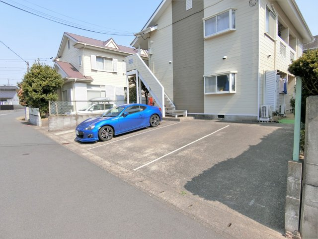 イーストオブヴィラの駐車場