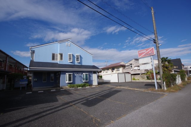 宇都宮市西川田本町２丁目　売診療所の駐車場