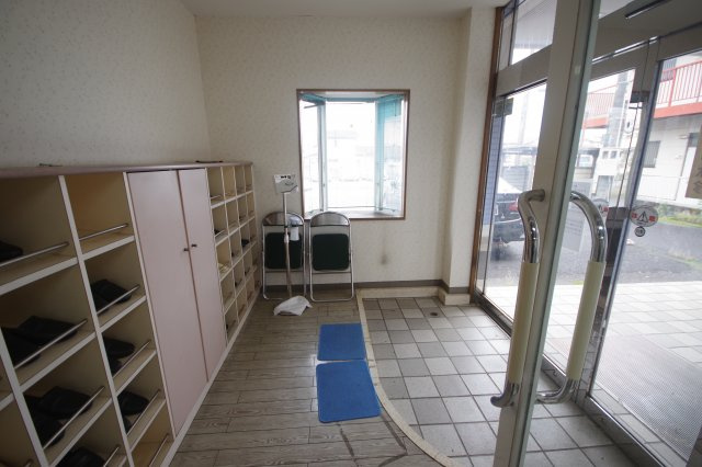 宇都宮市西川田本町２丁目　売診療所のエントランス|医院入口
