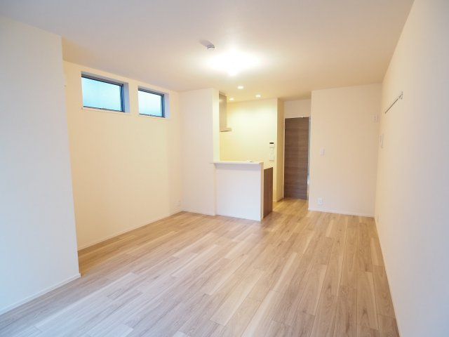 【居間・リビング】 | MAISON MUSASHI | ゆったりとした広さのリビングルーム♪