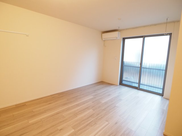 【居間・リビング】 | MAISON MUSASHI | リビングには床暖房完備！冬は暖かく快適です♪