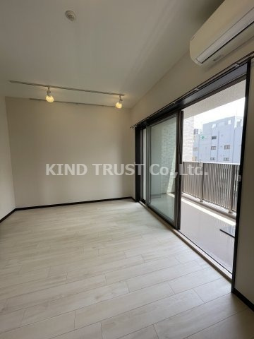 天満橋ケルスコートの居間・リビング|使いやすいリビングです