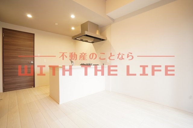 RESIDENCE（レジデンス）花畑【10,000円キャッシュバック対象物件】の居間・リビング|使いやすいリビングです