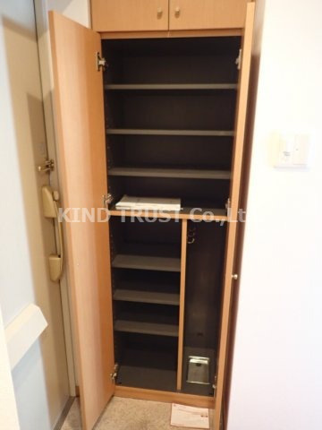 ラナップスクエア東梅田の玄関|大きなものも収納できそうです