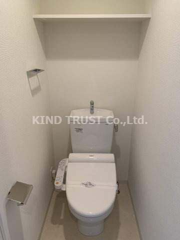 レジデンス中之島公園のトイレ|落ち着いた色調のトイレです