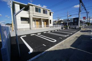 【駐車場】