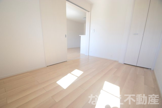【寝室】 | 落ち着いて過ごせるお部屋なので、寝室にいかがでしょうか