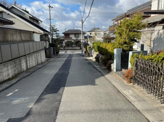 【前面道路含む現地写真】